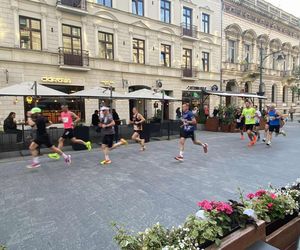 Rossmann Run 2025. Tłumy biegaczy wzięły udział w biegu ulicą Piotrkowską