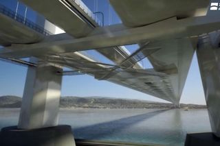 Wizualizacje mostu łączącego Sycylię z kontynentem