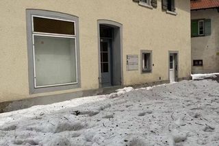 Szokująca anomalia w Niemczech! Grad zasypał miasto, ulice białe