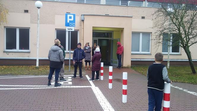 Ewakuacja w Policach