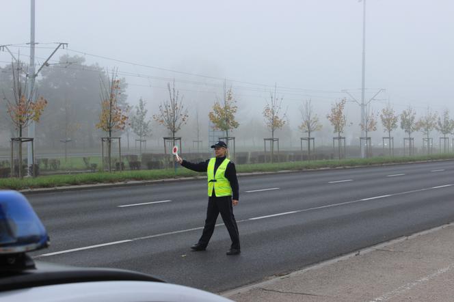 Rozbłyśnij rozsądkiem - załóż odblask - akcja policji w powiecie toruńskim