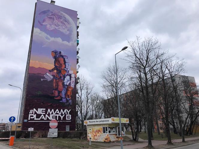 Antysmogowy mural w centrum Kielc