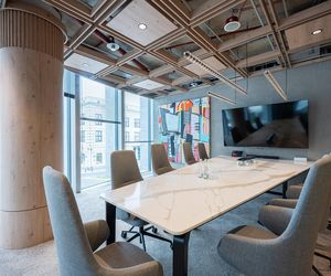 Nowy fit-out biura Rock Capital w warszawskim Metropolita 