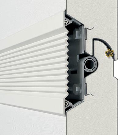 brama garażowa - zabezpieczenie przed przytrzaśnięciem palców między panelami 