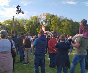 Koncerty i pokazy Freestyle Motocross w Siedlcach podczas MotoWiosny rozgrzały serca mieszkańców