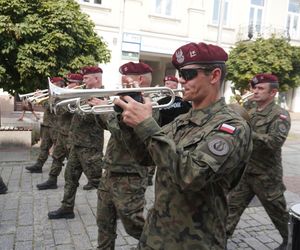 MSPO 2025. Parada Orkiestry Wojskowej w Kielcach