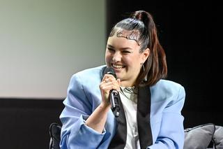 Ewa Farna przykleiła sobie włosy do czoła! Co to ma być?! Wygląd grzywki rozbraja na łopatki 