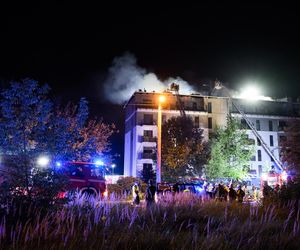 Pożar bloku w Poznaniu. Akcja gaśnicza przy ul. Krańcowej. Ewakuacja mieszkańców!