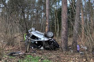 Fatalny wypadek pod Sulęciniem. Auto doszczętnie rozbite