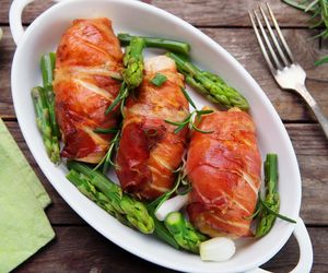 Mięso mielone, boczek i mozzarella. Wyborne roladki zachwycą nawet teściową 