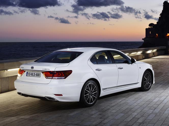 Lexus LS600h F-Sport