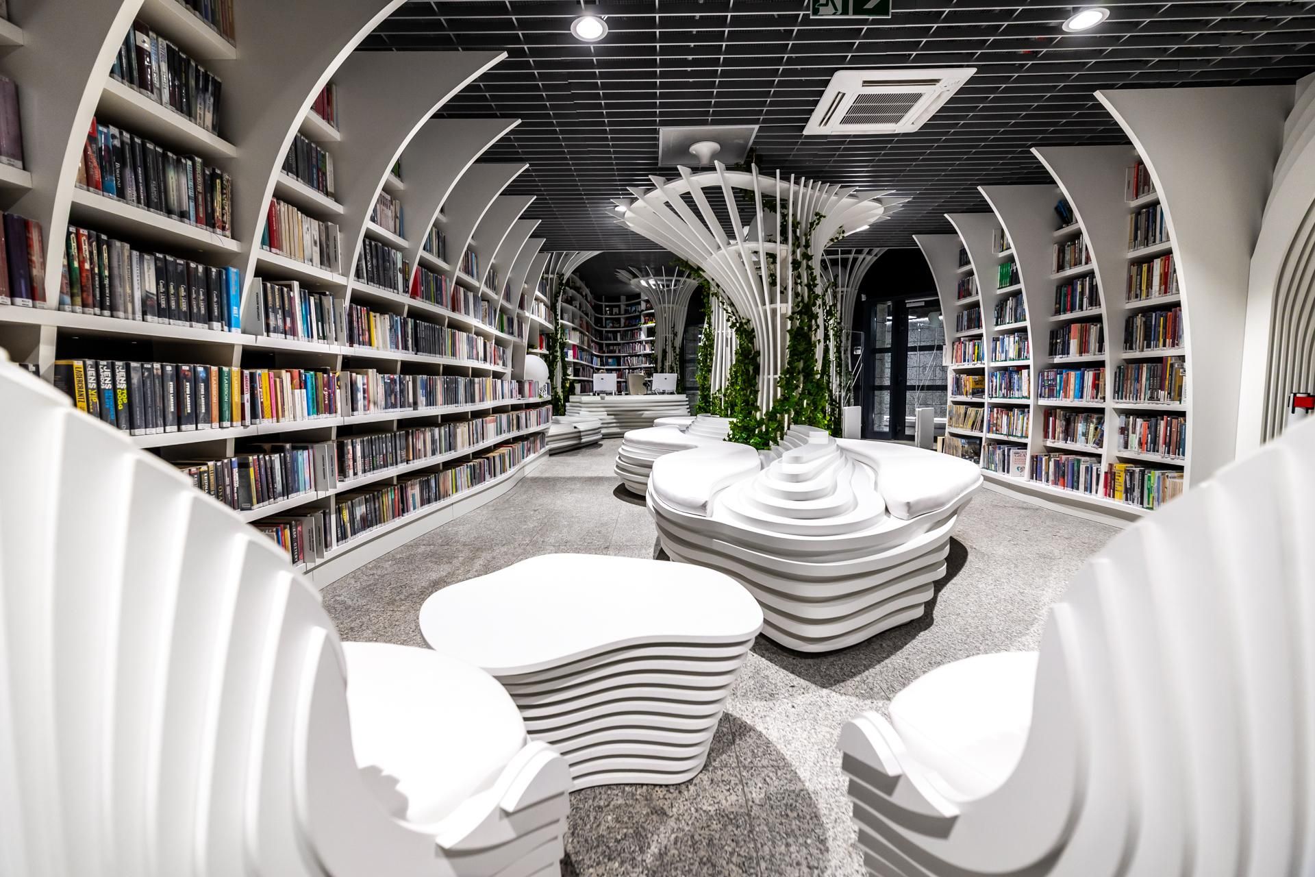 Metroteka – biblioteka na stacji metra M2 Kondratowicza w Warszawie