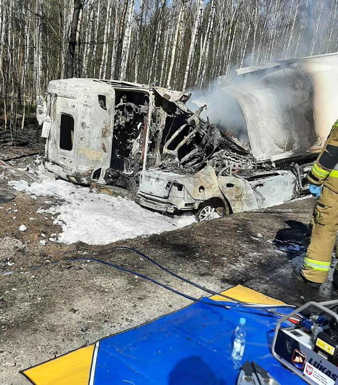 Spalił się we własnym aucie. Tragedia pod Mińskiem Mazowieckim