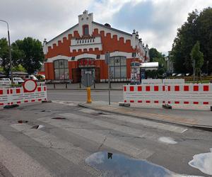 Wszystkie prace w rejonie skrzyżowania przy siedleckim więzieniu mają trwać do końca wakacji