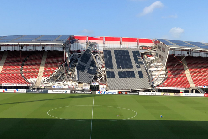 Zawalony fragment stadionu AZ Alkmaar