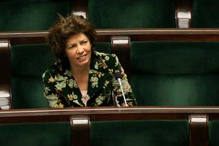 Oto Nelli Rokita. Kiedyś mówiła do Tuska, że stoi w rozkroku. Dziś przed nim ostrzega!