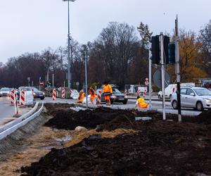 Remont placu Na Rozdrożu w Warszawie, listopad 2023