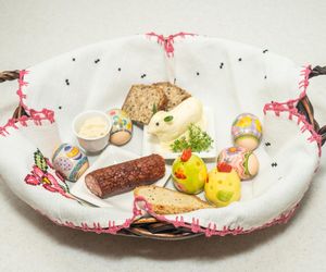 Koszyczek wielkanocny dla dzieci: Co włożyć, by tradycji stało się zadość?