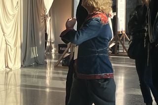 Tak wspiera ukochaną! Quebonafide na premierze. Nie chciał, żeby go zauważyli!