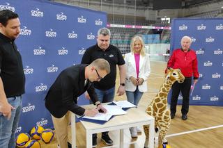 Podpisanie umowy sponsorskiej między Grupą Azoty S.A. i VOLLEY JEDYNKA Tarnów na sezon 2023/2024