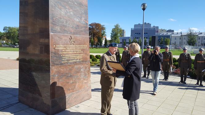 Odsłonięcie tablicy upamiętniającej powstanie 5. Pułku Strzelców Konnych w Tarnowie