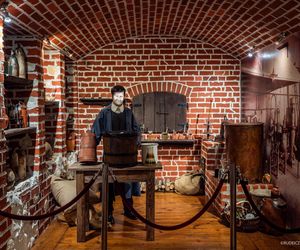 Muzeum Przemysłu Naftowego i Gazowniczego w Bóbrce. Odwiedź wyjątkowe miejsce na mapie Polski