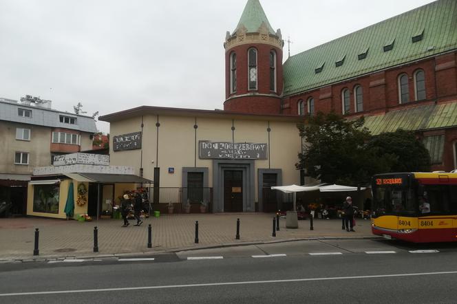 Jest wyrok dla budynku na placu Narutowicza: rozbiórka, albo przeniesienie? [WIDEO]