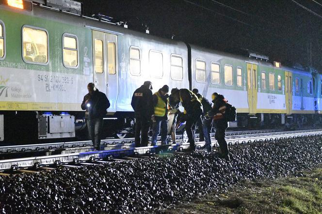 Tragedia na przejeździe kolejowym w Garkach. Czy śmierci dwóch osób można było uniknąć? 