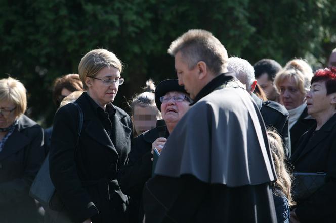 POGRZEB ROBERTA LESZCZYŃSKIEGO - MAMA, NAJBLIŻSZA RODZINA