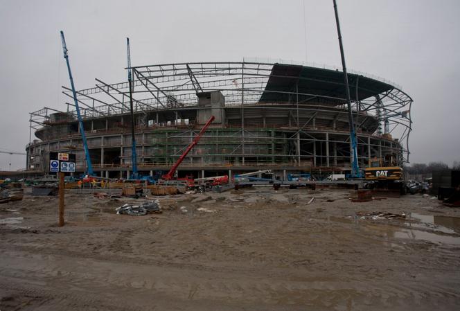 Stadion we Wroclawiu, montaz dachu (5).jpg