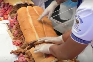 Najdłuższa kanapka świata: nowy rekord padł w Meksyku [WIDEO]