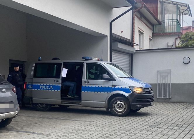 Zbrodnia w Barcicach. 25-letni Piotr R. spotkał się z prokuratorem