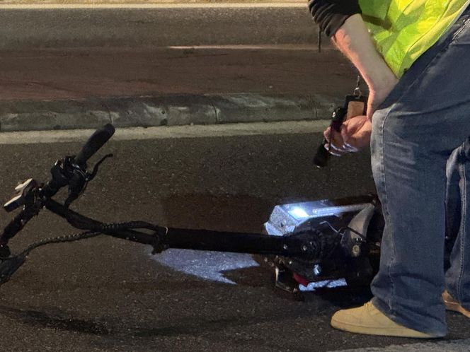 Błonie. Wjechali hulajnogą elektryczną prosto pod tira. Nie mieli szans, zaginęli na miejscu