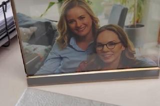 M jak miłość na planie. Julia (Marta Chodorowska), Sylwia (Hanna Turnau)