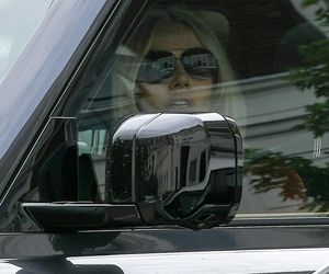 Agnieszka Woźniak-Starak zamieniła eko elektryczna Teslę na potężnego Defendera za 400 tyś.