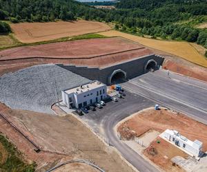 Odcinek Bolków – Kamienna Góra liczy w sumie nieco ponad 16 kilometrów długości. W dłuższym tunelu będzie odcinkowy pomiar prędkości