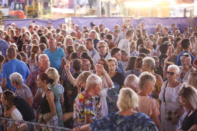 Ostatnia potańcówka w Katowicach na Rynku na zakończenie wakacji