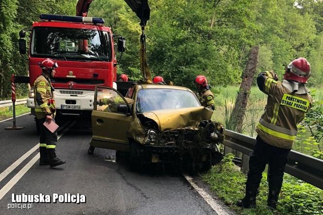 Świebodzin. Ocalił kobietę z tonącego auta, a teraz grozi mu amputacja! Jego noga obumiera [ZDJĘCIA]
