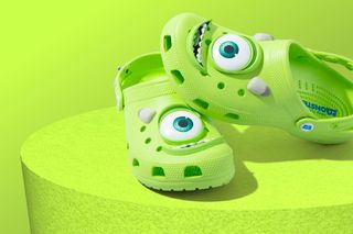 Odkryj nową kolekcję Crocs x Monsters, Inc. – czas na strasznie modną współpracę!