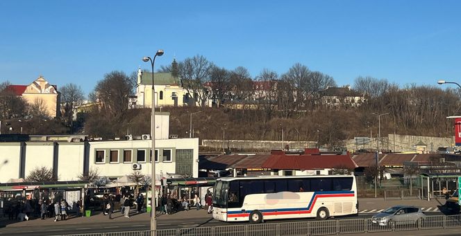 60-letni dworzec autobusowy przechodzi do historii. W bufecie podawali kanapki z czarnym salcesonem