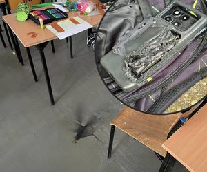 Groźny incydent podczas lekcji w podstawówce. W plecaku eksplodował telefon