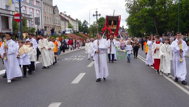 Boże Ciało 2025. Tysiące osób uczestniczyło w olsztyńskich procesjach