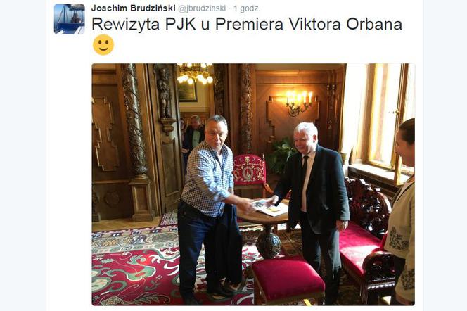 Kaczyński na Węgrzech. Orban nie założył KRAWATA!