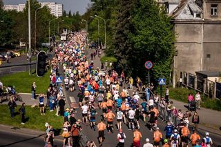 Zbliża się DOZ Maraton 2025. Wszystkie niezbędne informacje dla biegaczy i kibiców