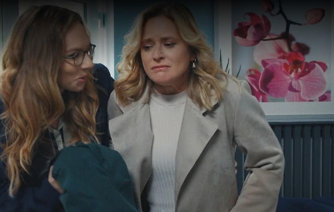 M jak miłość odc. 1877. Julia (Marta Chodorowska), Sylwia (Hanna Turnau)