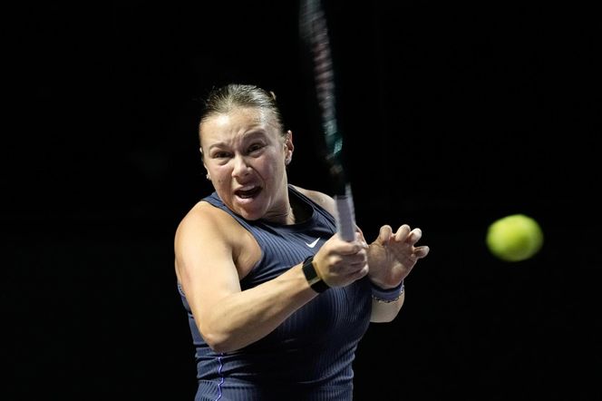 Iga Świątek - Amanda Anisimova. Spódniczki płatały figla zawodniczkom