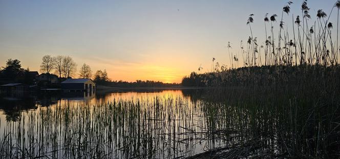 Zmodernizowana plaża na Mazurach przyciąga wielu turystów. Z jakich atrakcji można korzystać? Zobacz zdjęcia!