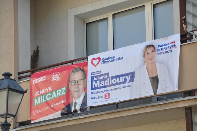 Kampania wyborcza w Kielcach. W śródmieściu najwięcej plakatów kandydatów do Sejmu i Senatu