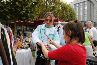 Garażówka w Katowicach jakiej nie było. Cudowne przedmioty wystawione za bezcen