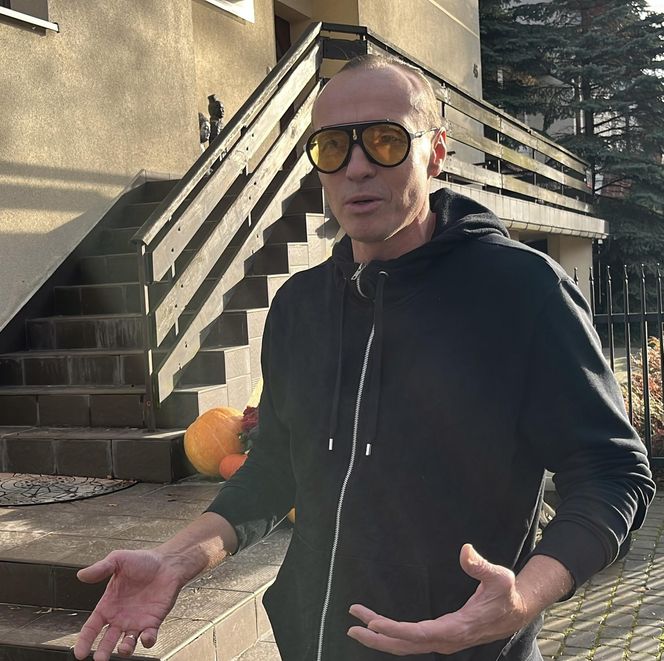 Gigantyczny pająk z plastikowych butelek ozdobił dom w Lublinie